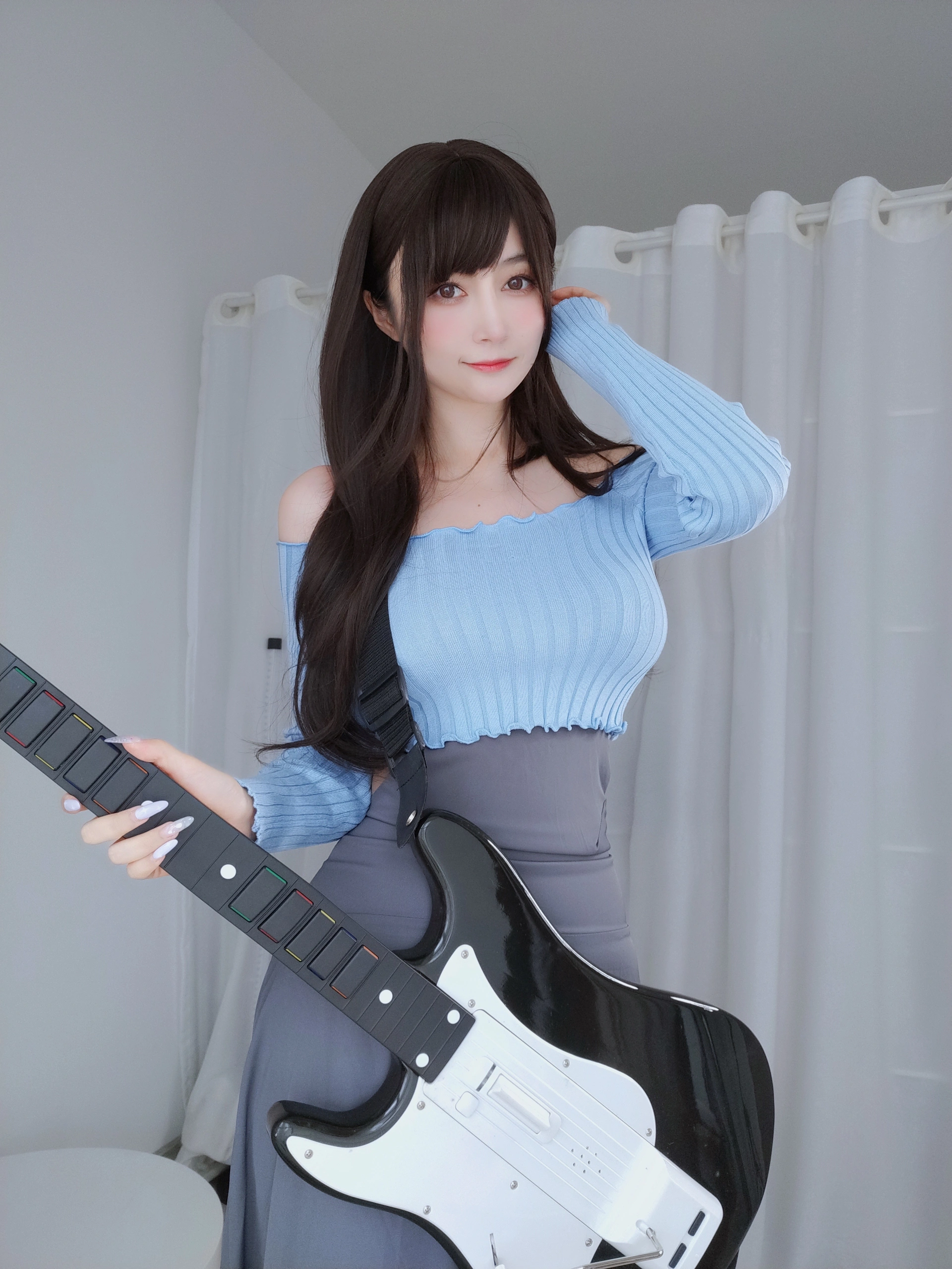白银81 - 自撮り Vol.59 吉他妹妹 1