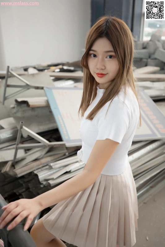 2019.08.29 NO.043 小除夕 废墟的小白鞋 - MSLASS梦丝女神