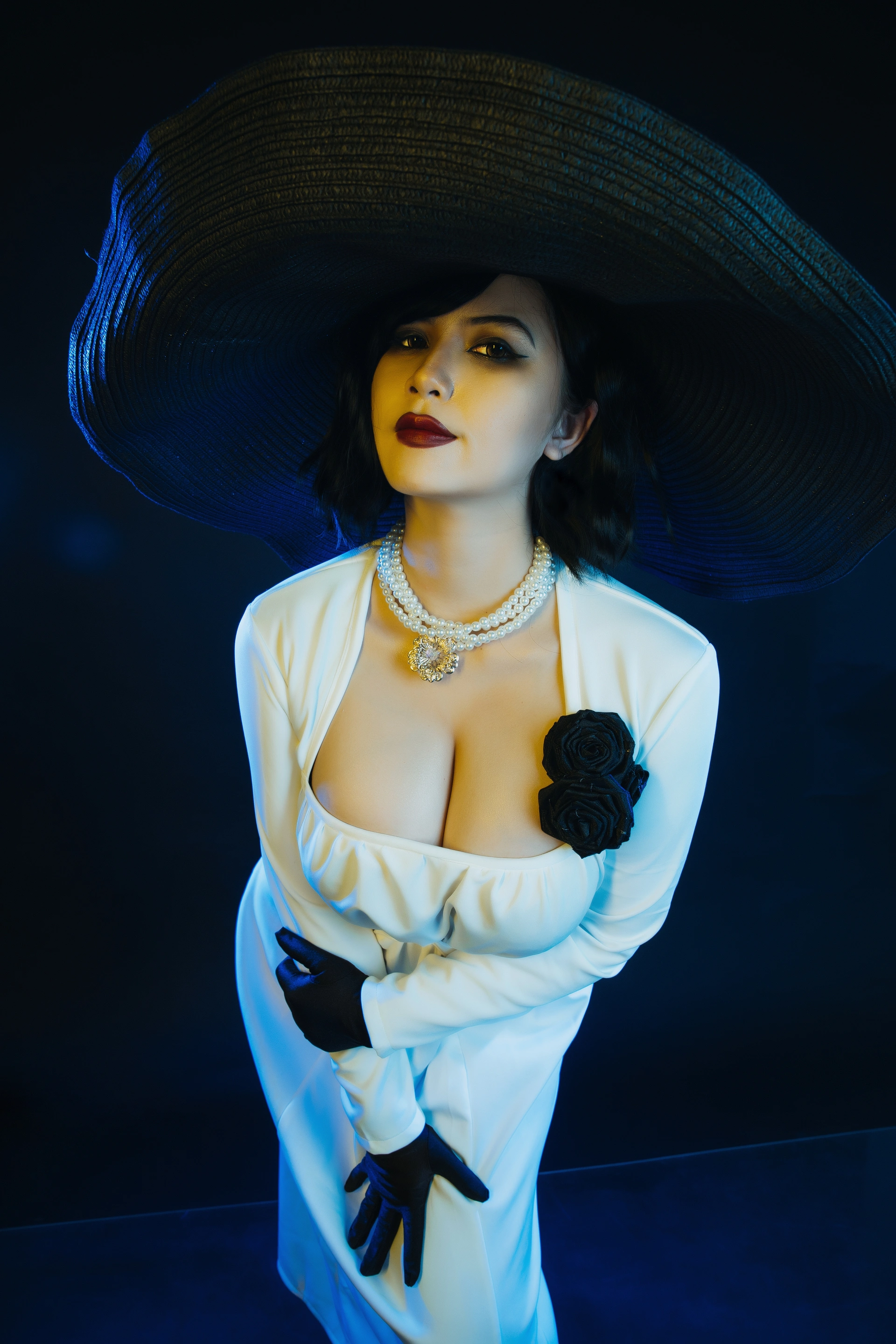 Uy Uy - NO.13 Lady Dimitrescu 2